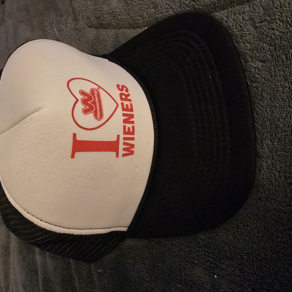 I Love Wieners Graphic Trucker Hat